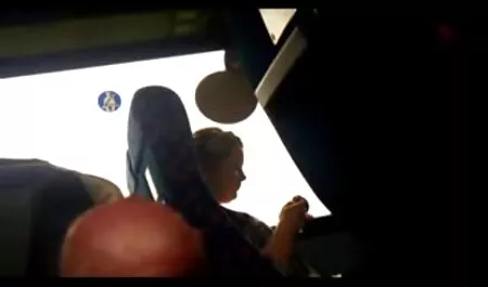 Jolie vidéos x pornographique fille jouant