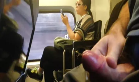 Petite étudiante aux xxl video pornographie seins baise son professeur