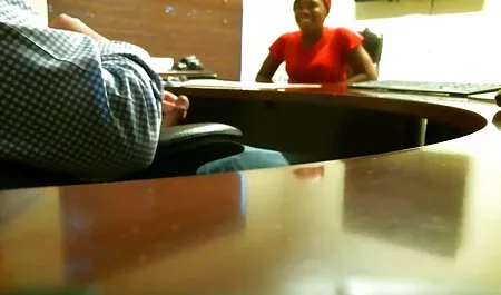 Ronald fait crier filme porno gratis cu sex in grup une jeune fille