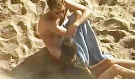 Hot videos porno pour femme Brunette Latina Caresse Stripper.p7